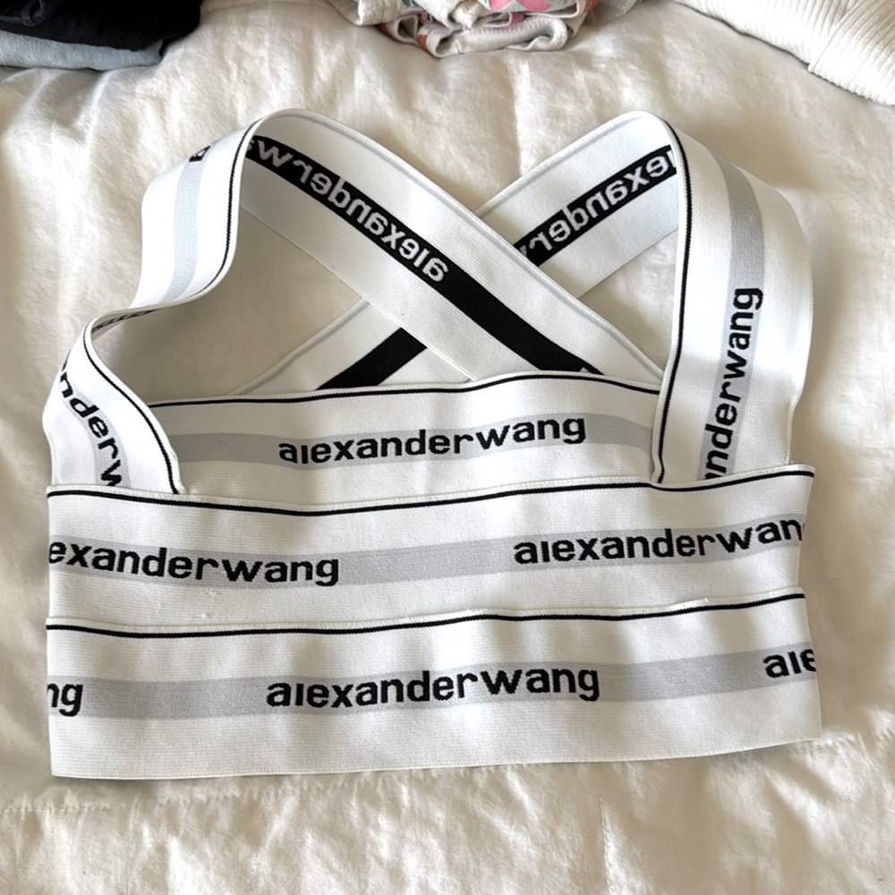 Super cute crop top . Bandage